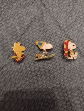 Peanuts Woodstock & Snoopy Skiing Enamel Pin Set - 3 In Set